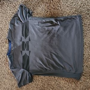 Under Armour boys size youth XL